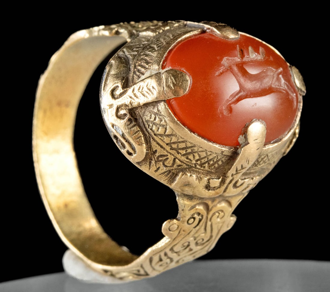 11th C. Islamic Gold Ring w/ Carnelian Intaglio (Deer) (1 of 3)