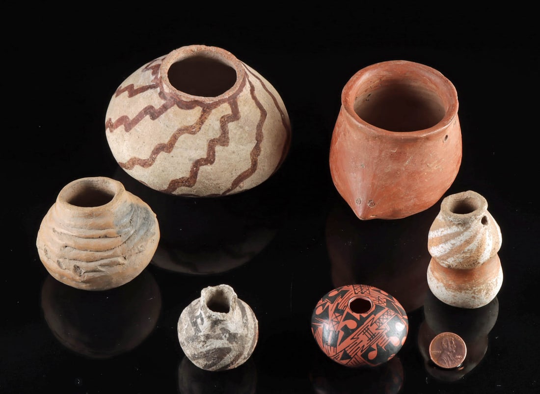 5 Prehistoric Anasazi Pottery Vessels + Mata Ortiz Jar (1 of 2)