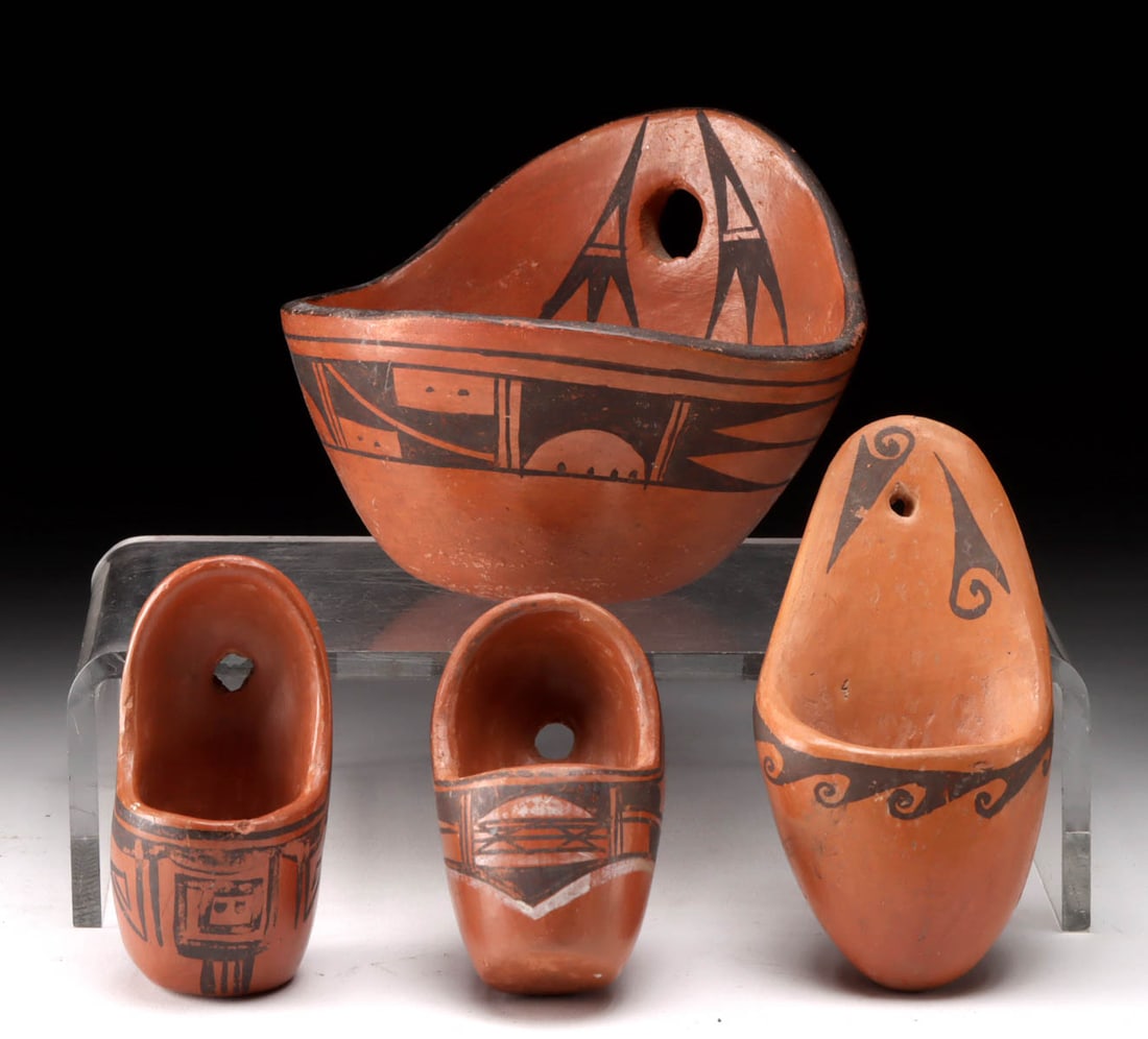Lot of Four Hopi Pottery Cornmeal Wall Pockets (1 of 2)