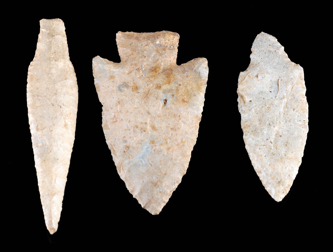 3 Fine Maya Chert Projectile Points / Blades (1 of 2)