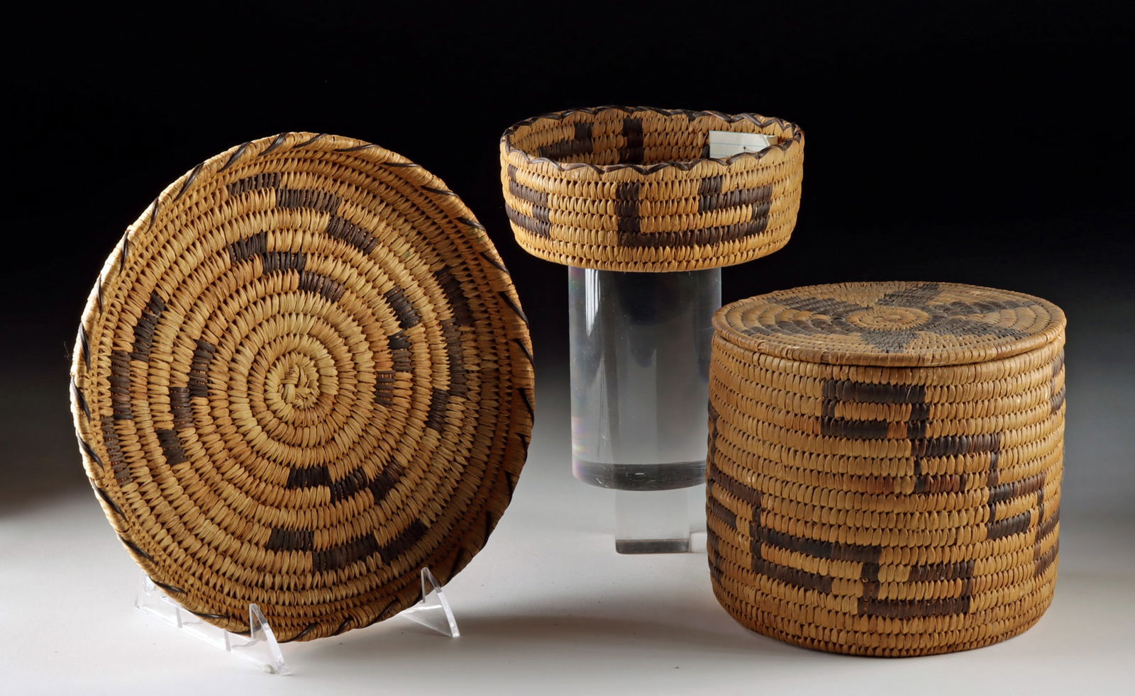 Three Native American Tohono O'odham Baskets (1 of 2)