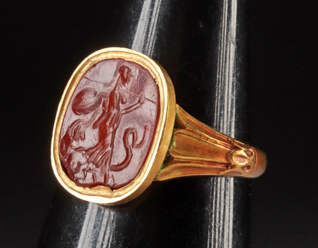 Roman Carnelian Intaglio Goddess Minerva (Gold Ring) (1 of 3)