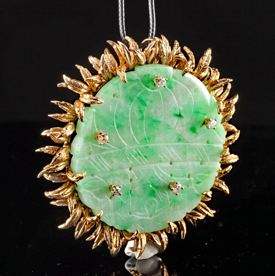 Chinese Incised Jade Pendant Abstract Design (Gold Setting) (1 of 3)