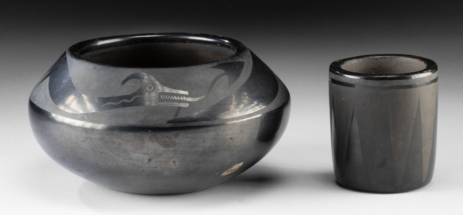 San Ildefonso Blackware by Anna & Rosalie + Joe Aguilar (1 of 4)