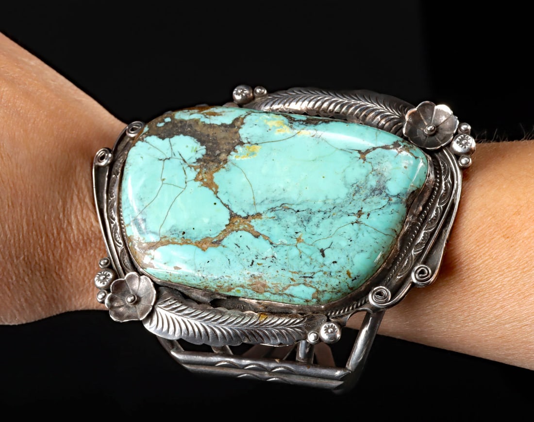 Huge Native American Silver & Turquoise Cuff Bracelet (1 of 4)