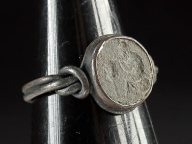 18th C. European Glass Intaglio Seated Figure (Ring)