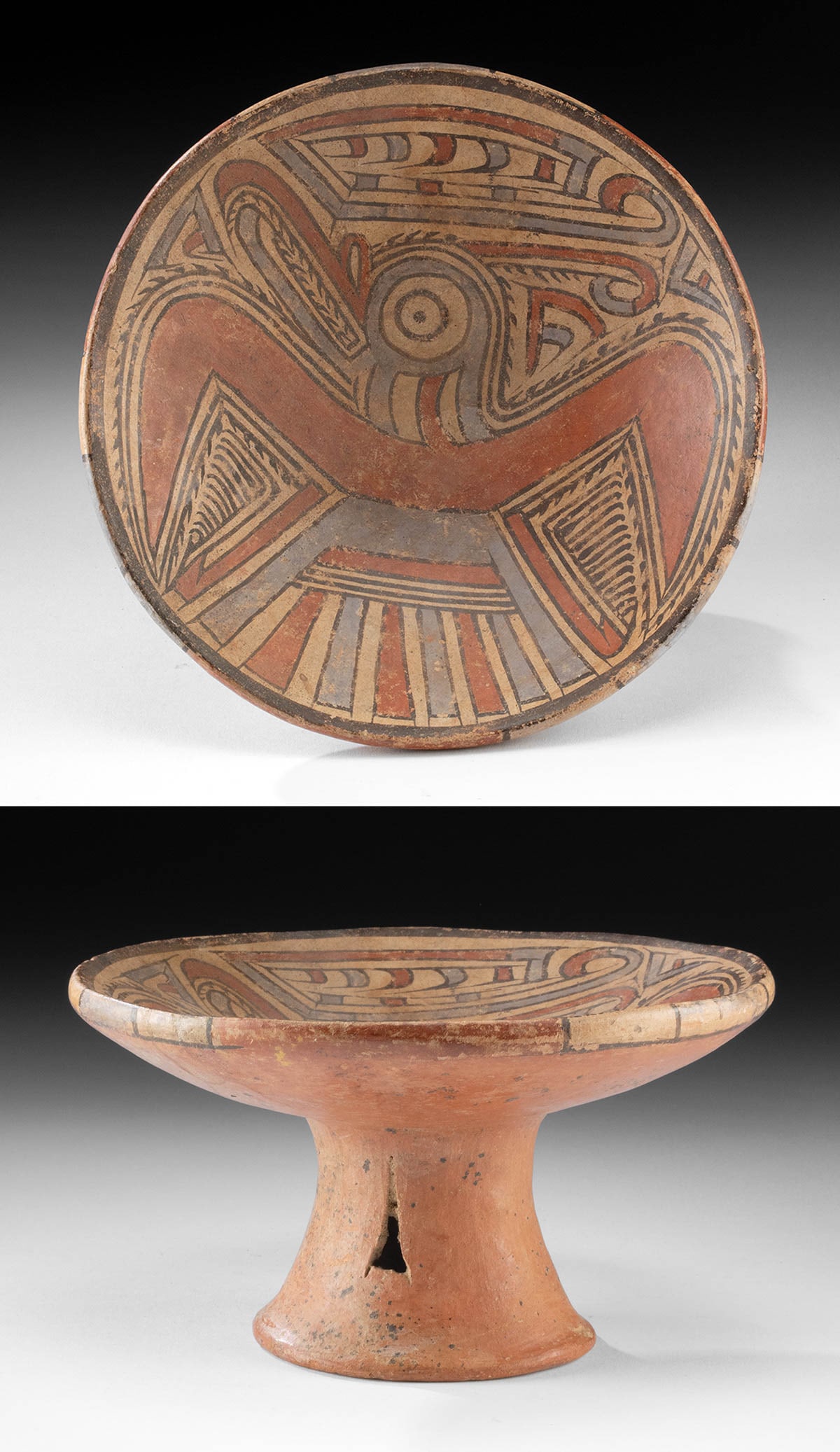 Gran Cocle Polychrome Pedestal Plate, ex-Tillou (1 of 4)