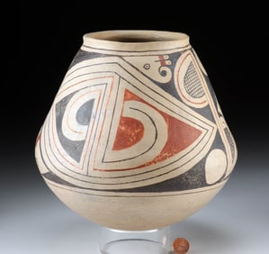 Casas Grandes (Paquime) Ramos Polychrome Olla