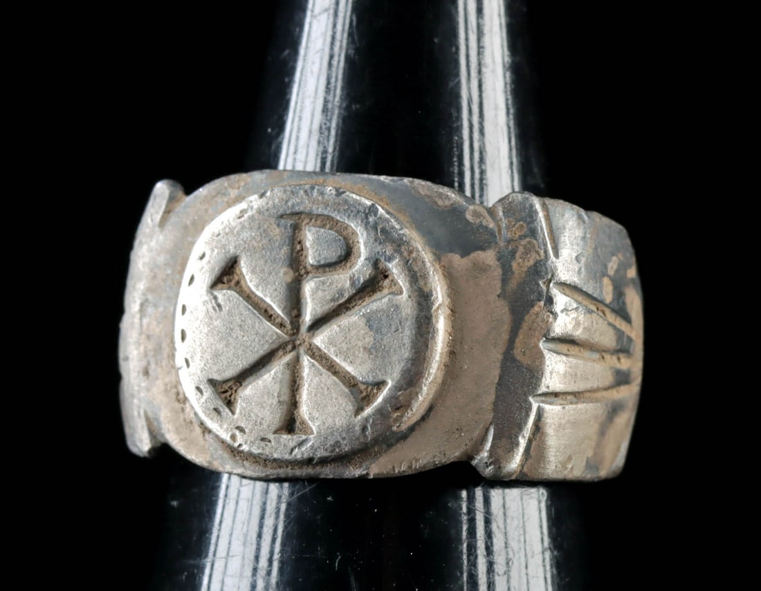 6th C. Roman Silver Ring w/ Chi Rho Inscription (1 of 3)