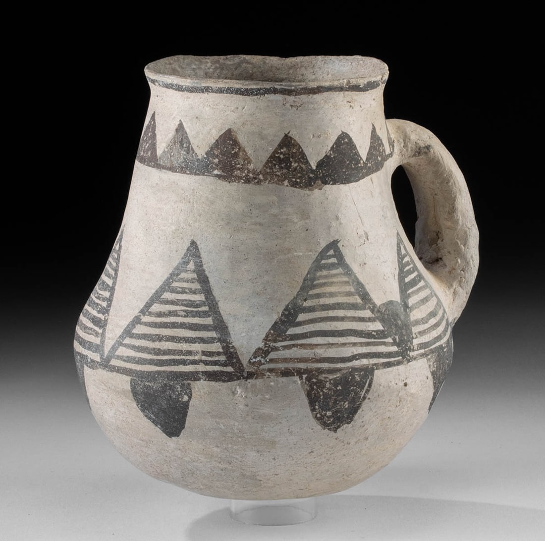Anasazi Mancos Black on White Pottery Pitcher (1 of 3)