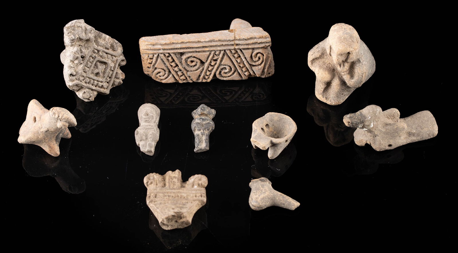 Ecuadoran Pottery Figures & Stamp Assortment (9 pcs) (1 of 1)