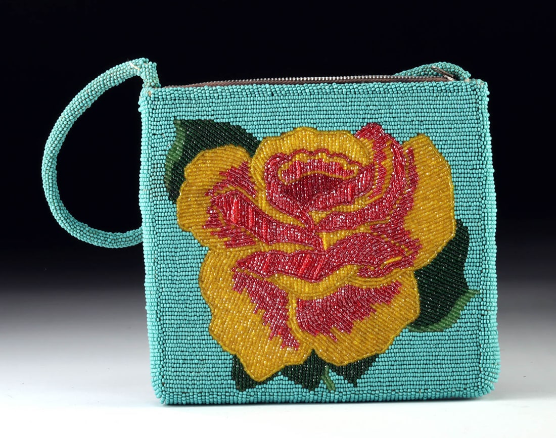 Beautiful Native American Nez Perce Beaded Purse (1 of 2)