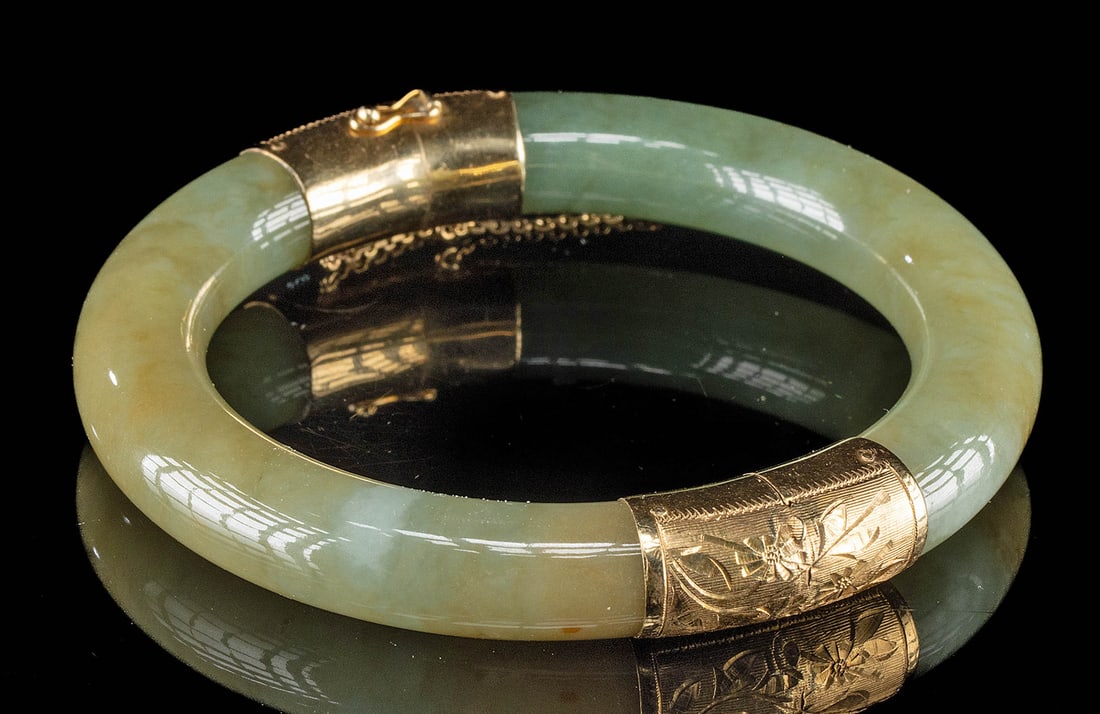 Chinese Greenstone Bangle Bracelet, 14K Gold Accents (1 of 3)