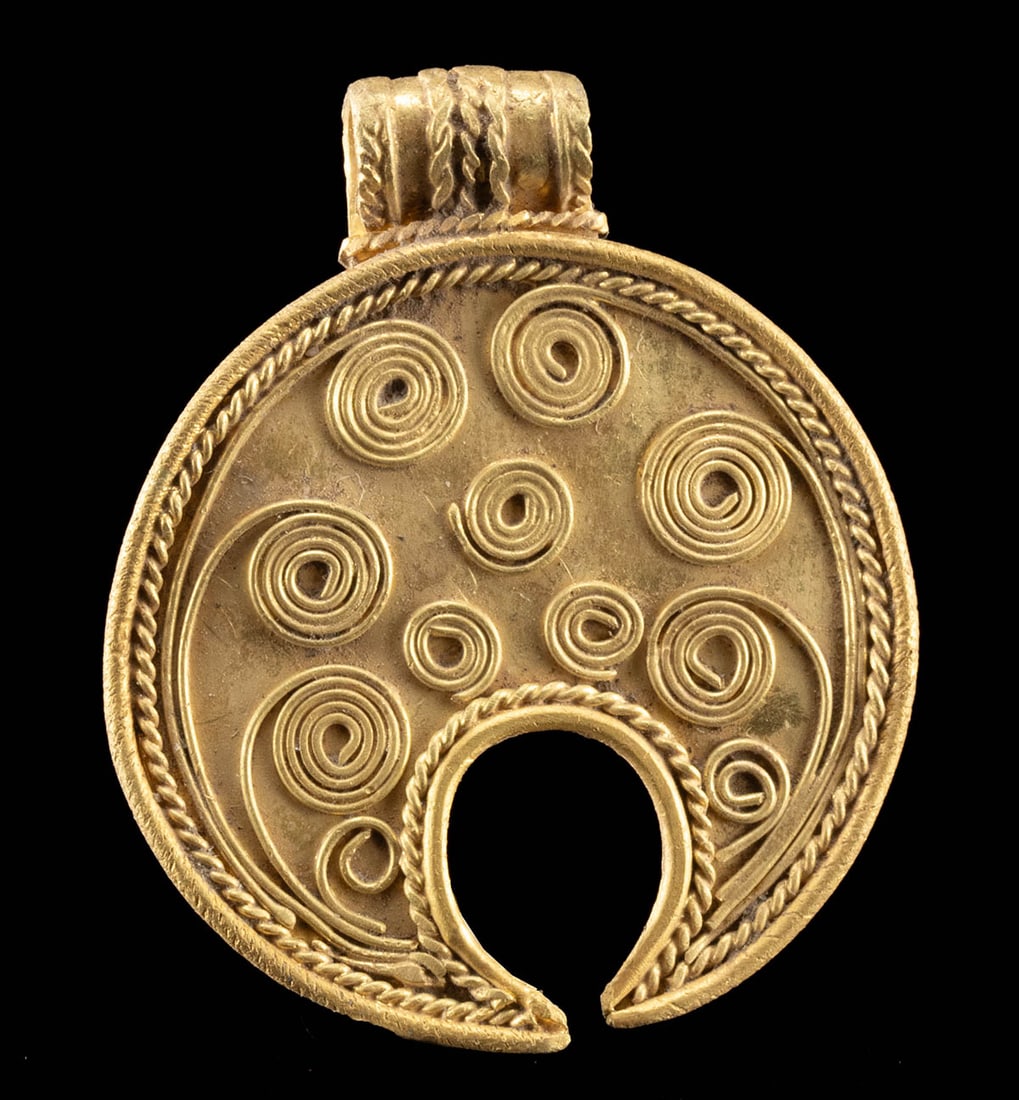 Greek Hellenistic Gold Filigree Lunula Pendant (1 of 3)