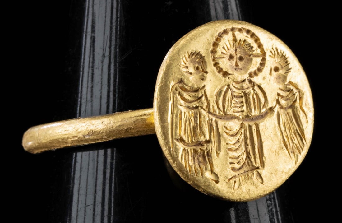 6th C. Byzantine Gold Marriage Ring - Christ Joining Bride and Groom (1 of 3)