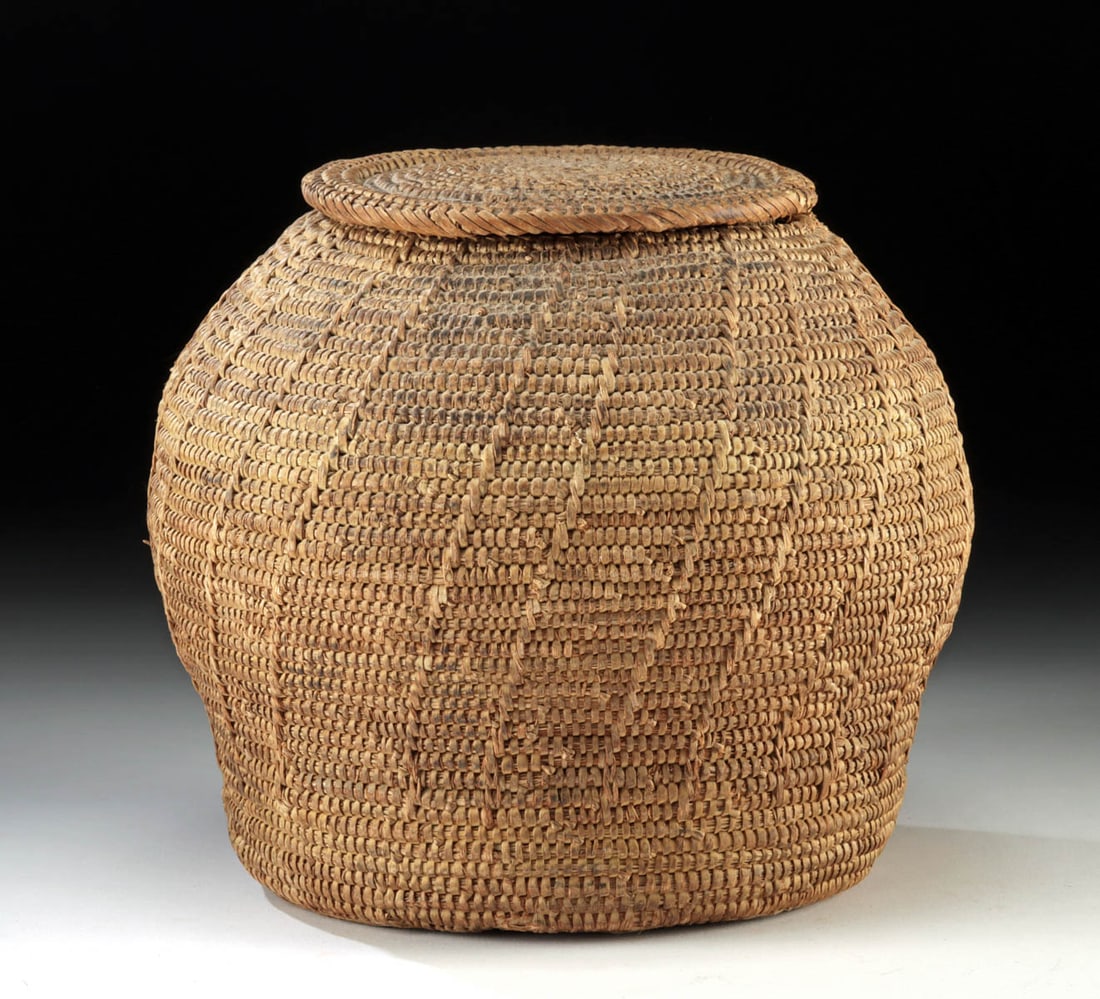 Omani Bedouin Lidded Palm Basket w/ Leather (1 of 4)