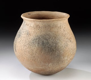 Casas Grandes Tooled Utility Pottery Jar