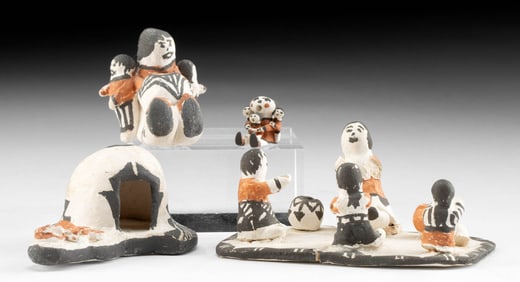 20th C. Acoma Pueblo Pottery Miniature Figures, 4 pcs