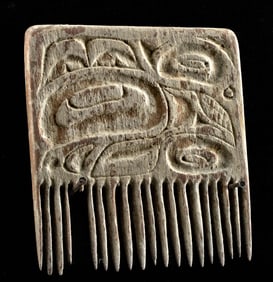 Early Tsimshian or Tlingit Wood Comb w/ Formline Motifs