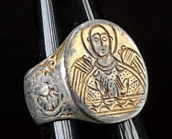Byzantine / Medieval Gilt Silver Signet Ring w/ Haloed Figure