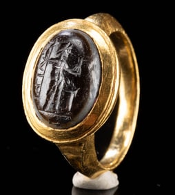 Roman Gold Ring w/ Agate Intaglio of Jupiter & Eagle