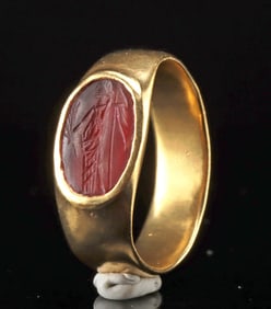 Roman Gold Ring w/ Glass Intaglio of Ceres