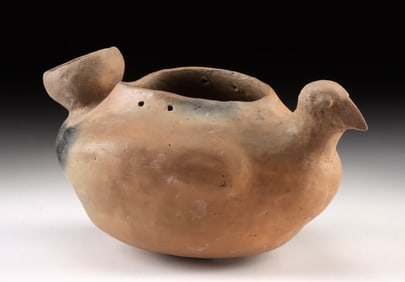 Casas Grandes Pottery Effigy Vessel, Stylized Avian