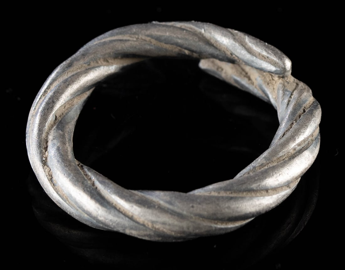 Wearable Viking Silver Twisted Ring (1 of 3)