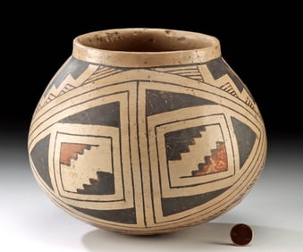 Casas Grandes Ramos Polychrome Pottery Jar
