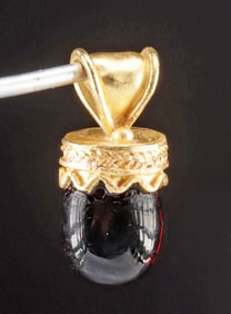 1920s American Greek Revival Gold & Agate Pendant