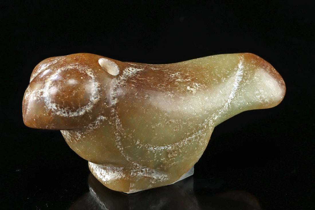 Chinese Stylized Nephrite Jade Bird Ornament (1 of 3)