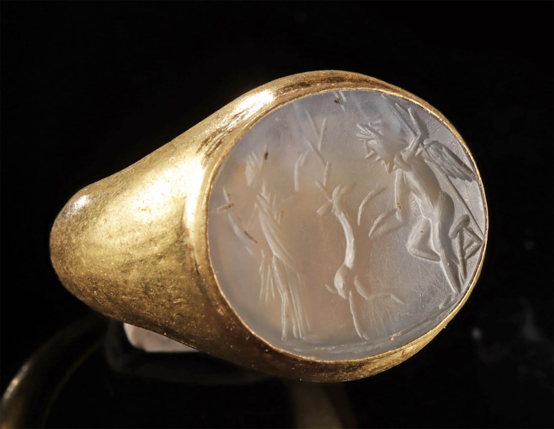 Roman Gold Ring w/ Intaglio of Fortuna, Cupid, & Stag (1 of 3)