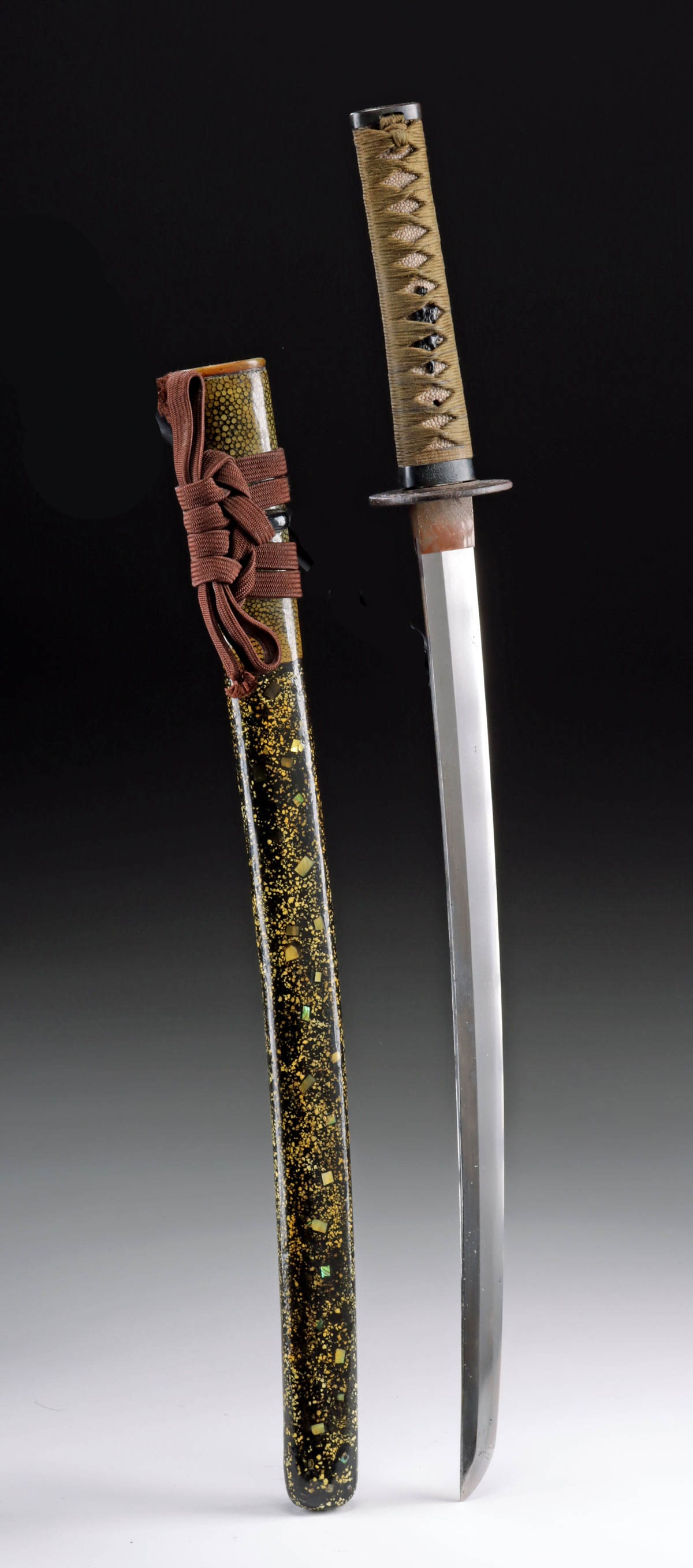 Wakizashi Sword, 400-Year-Old Fujiwara Sadayuki Blade (1 of 8)