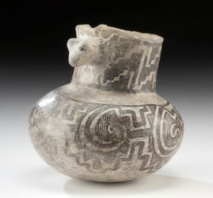Anasazi Pottery Jar - Black-on-White w/ Animal Effigy