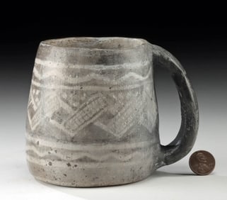 Anasazi Mesa Verde Black on White Pottery Mug