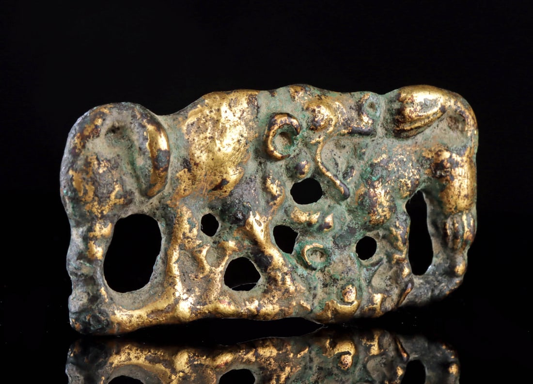 Chinese Ordos Gilt Bronze Buckle Fighting Quadrupeds (1 of 3)