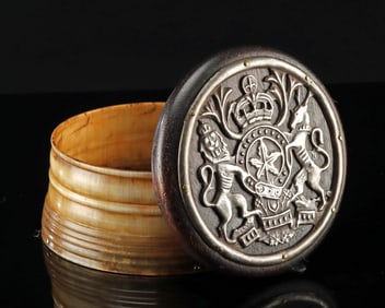 European Wood & Horn Snuff Box w/ Lion & Stag Crest