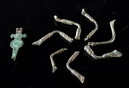 Roman Bronze Lock Hasp & Fibulae Fragments, 8 pieces