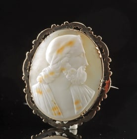 19th C. Shell Cameo Brooch - Jupiter in Pale Gold Mount
