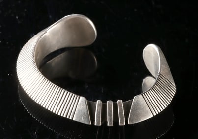 Pueblo Raymond Ortiz Twinhorse Silver Bracelet - Glyphs