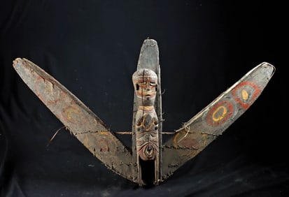 Papua New Guinea Wood War Canoe Prow Shield