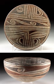 Impressive Casas Grandes Polychrome Bowl, Spiral Motifs