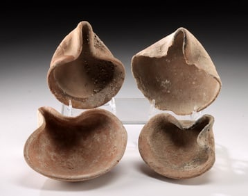 4 Ancient Levantine Terracotta Oil Lamps, Pinch Spouts