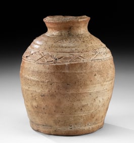 15th C. Japanese Shigaraki Pottery Uzukumaru Jar