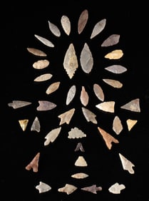 Lot of 40 Saharan Neolithic Projectile Points