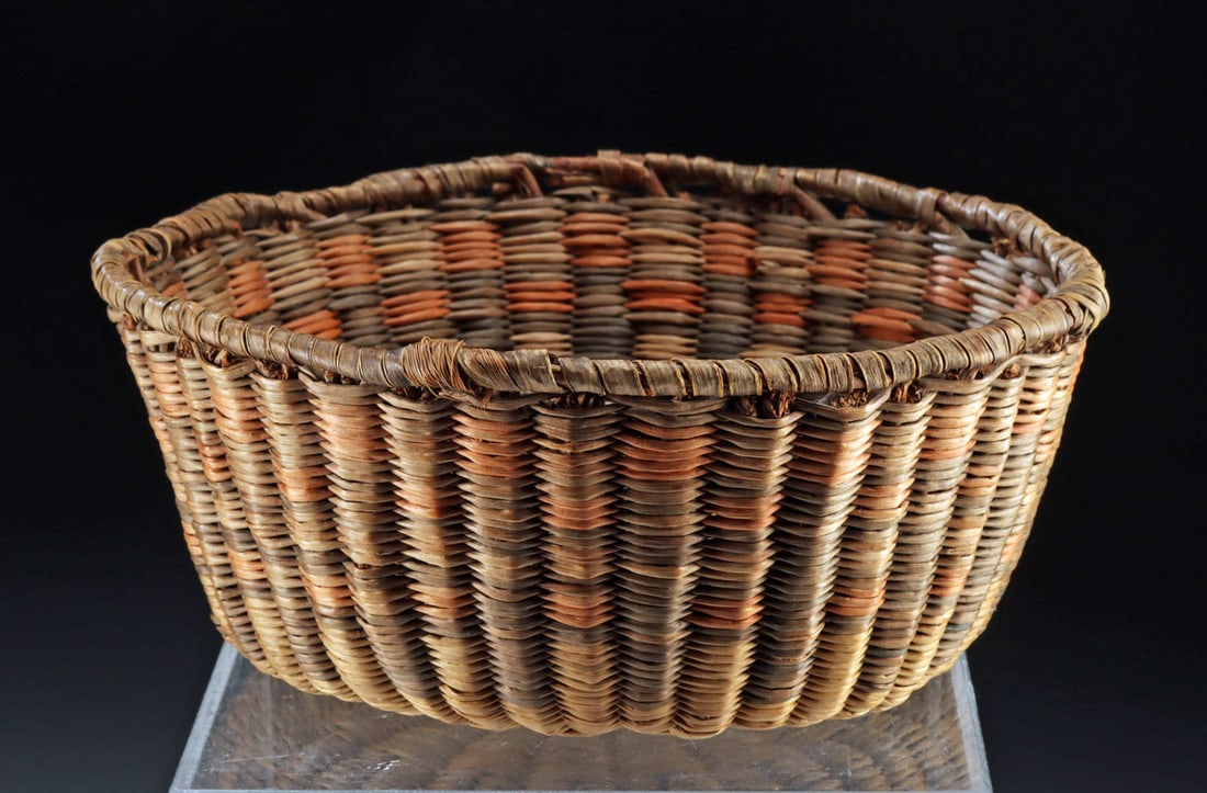 Fine Hopi Polychrome Yucca & Wicker Basket (1 of 1)