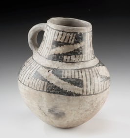 Mesa Verde Anasazi Pottery Black-on-White Pitcher