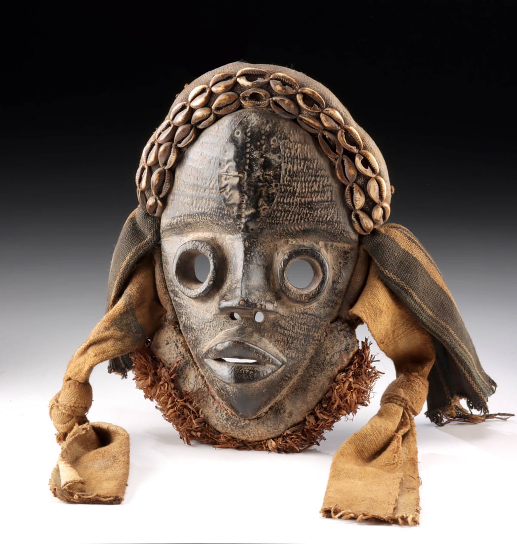Liberian Dan Wood, Cloth & Cowrie Gunyege Race Mask (1 of 2)