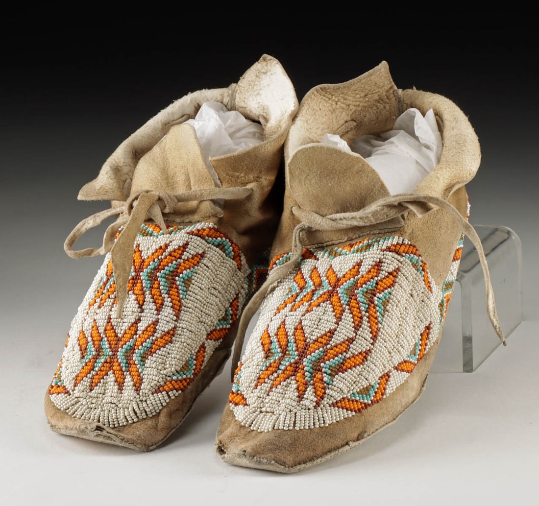 Pair of Native American Plains Beaded Moccasins (1 of 3)