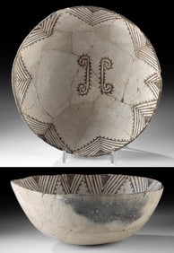 Ancient Anasazi Mesa Black on White Bowl w/ Centipedes